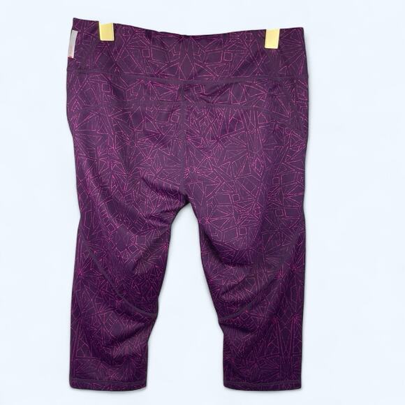 Zella Women's Capri Leggings Purple Pink Size Medium Night Sky Print 18" Inseam - Picture 2 of 4